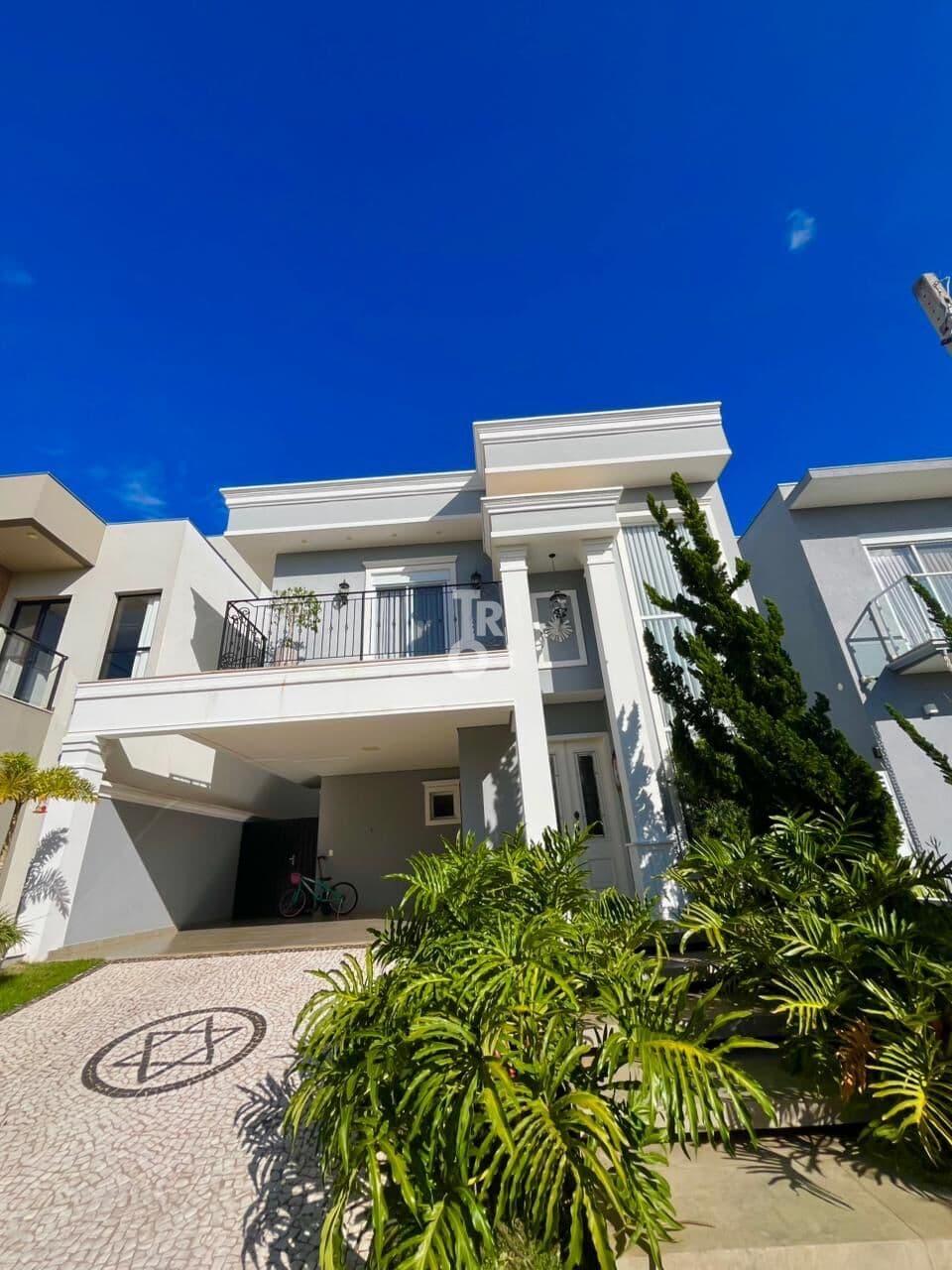 Casa de Luxuosa à Venda Mobiliada !! 3 Suítes - Condomínio Reserva Ermida – Jundiaí/SP
