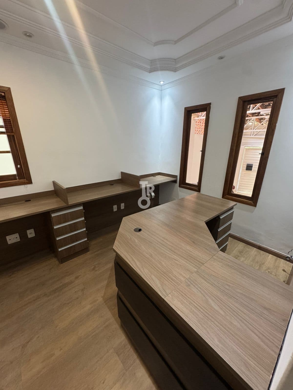 Loja / Salão / Ponto Comercial à LOCAÇÃO, 316m² - Parque Residencial Eloy Chaves