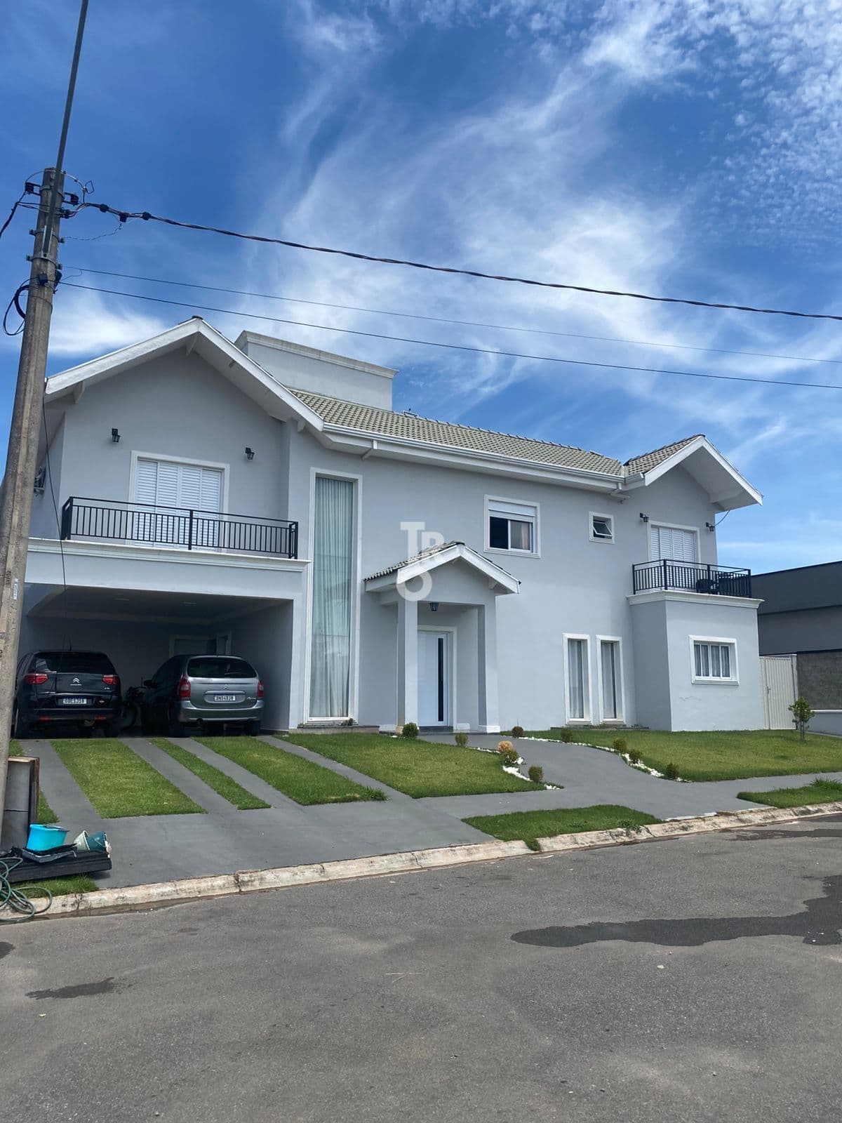 Casa com 4 dormitórios, piscina aquecida e 350m² no Gran Ville São Venâncio