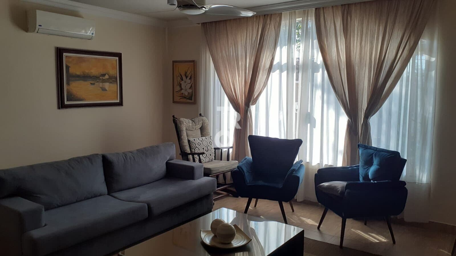 Maravilhosa Casa Térrea - 180m² - 03 Dorms - Bairro Jardim Tannus - Jundiaí - SP