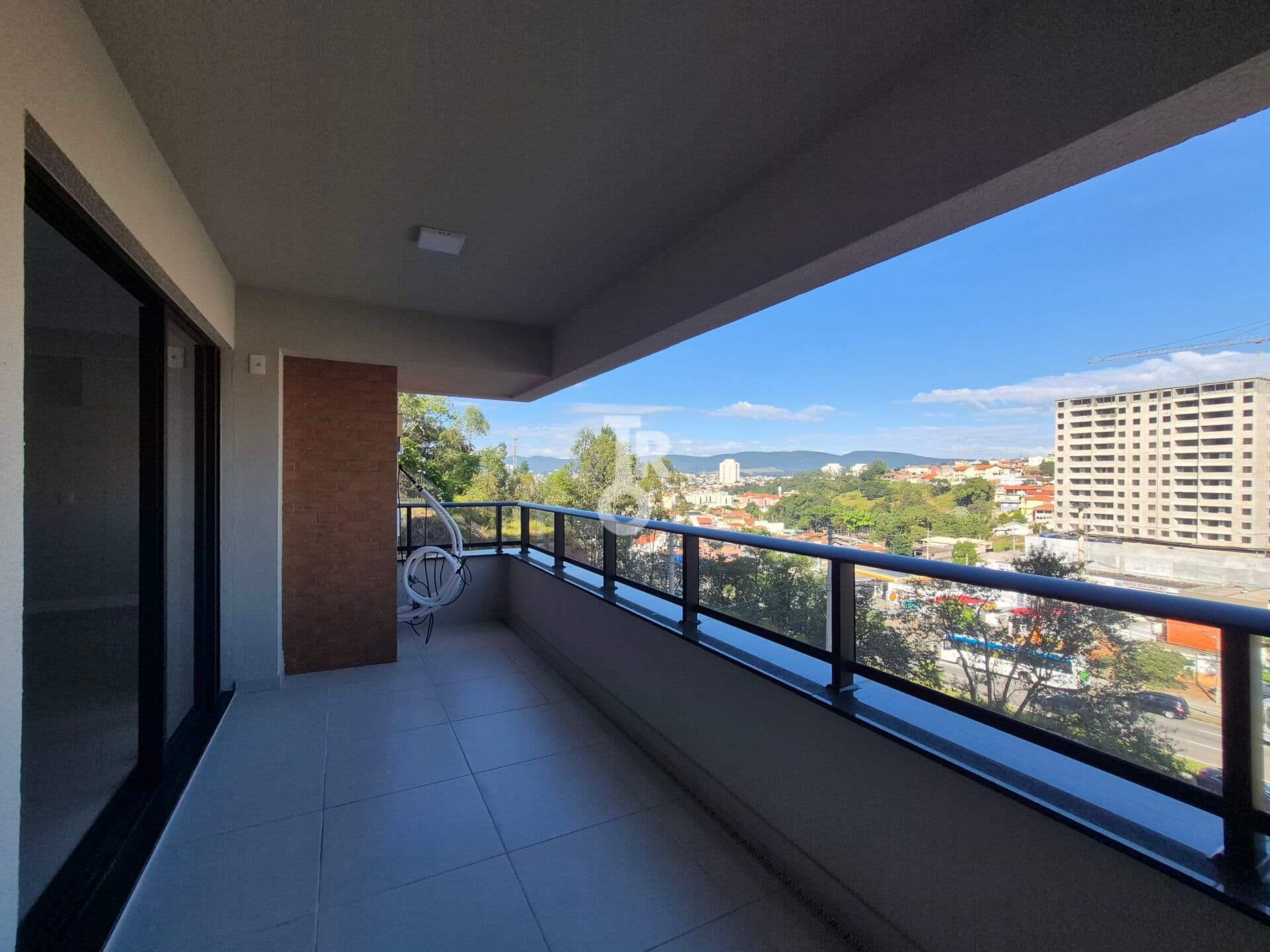 Apartamento à venda em Jundiaí/SP – Condomínio Odeon | 95m² | varanda gourmet com vista para a Serra do Japi