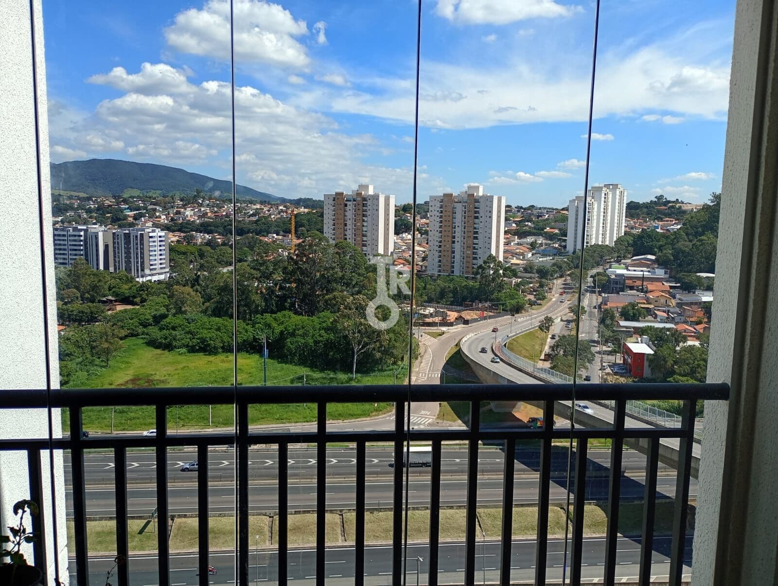 Apartamento à Venda - 64m² - 02 Quartos - Cond. Forest Hills - Jundiaí - SP