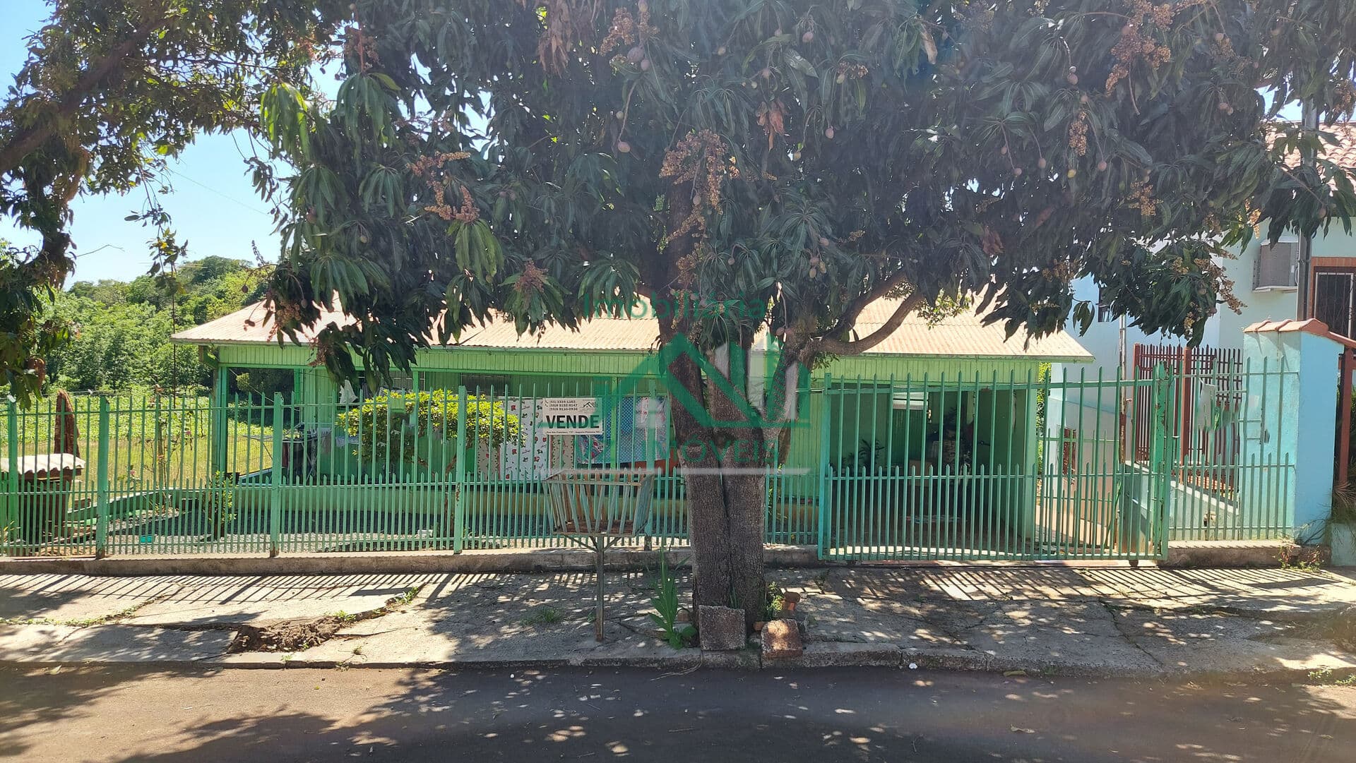 Casa mista a venda