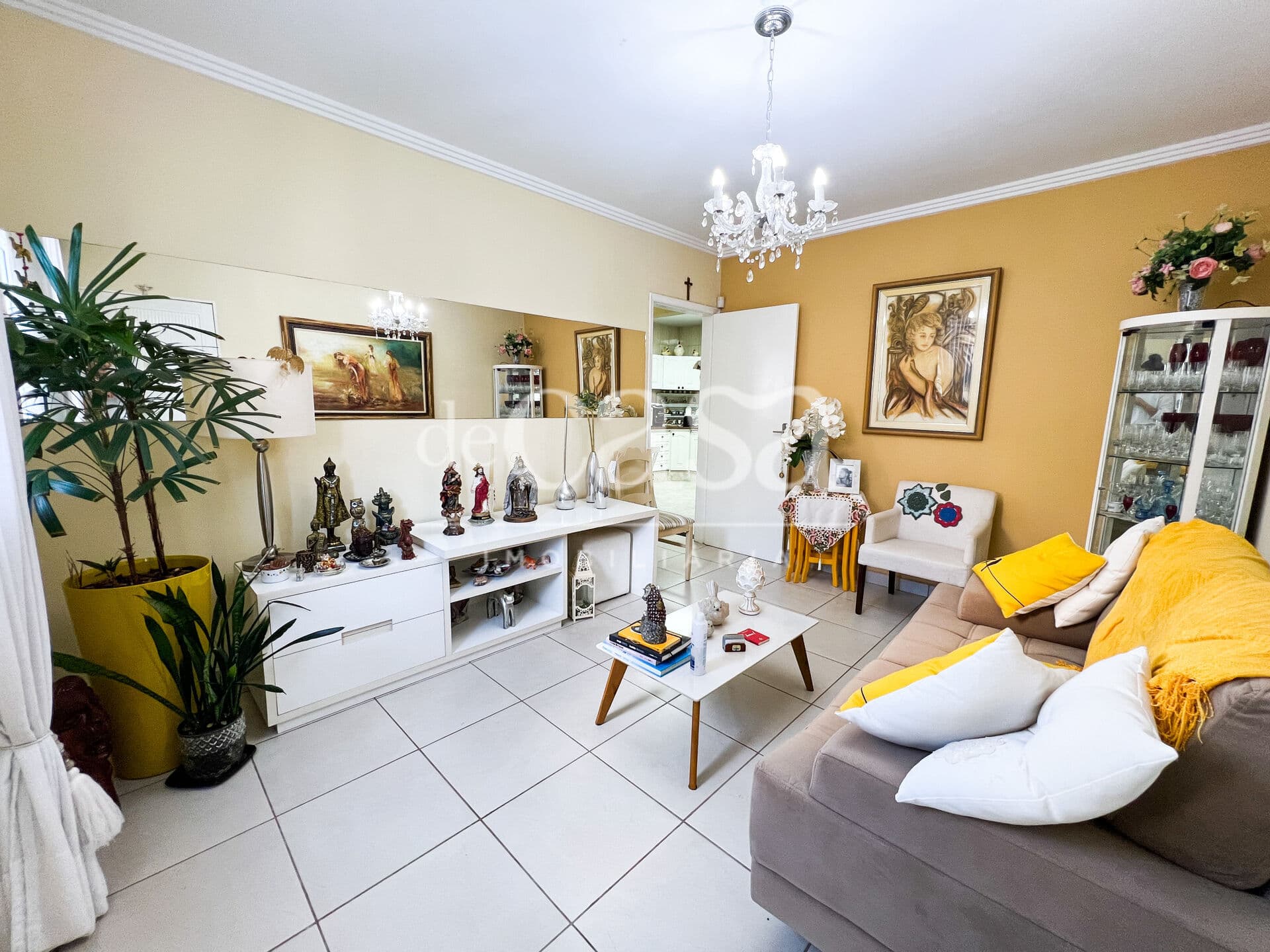 Apartamento à venda na Avenida JK