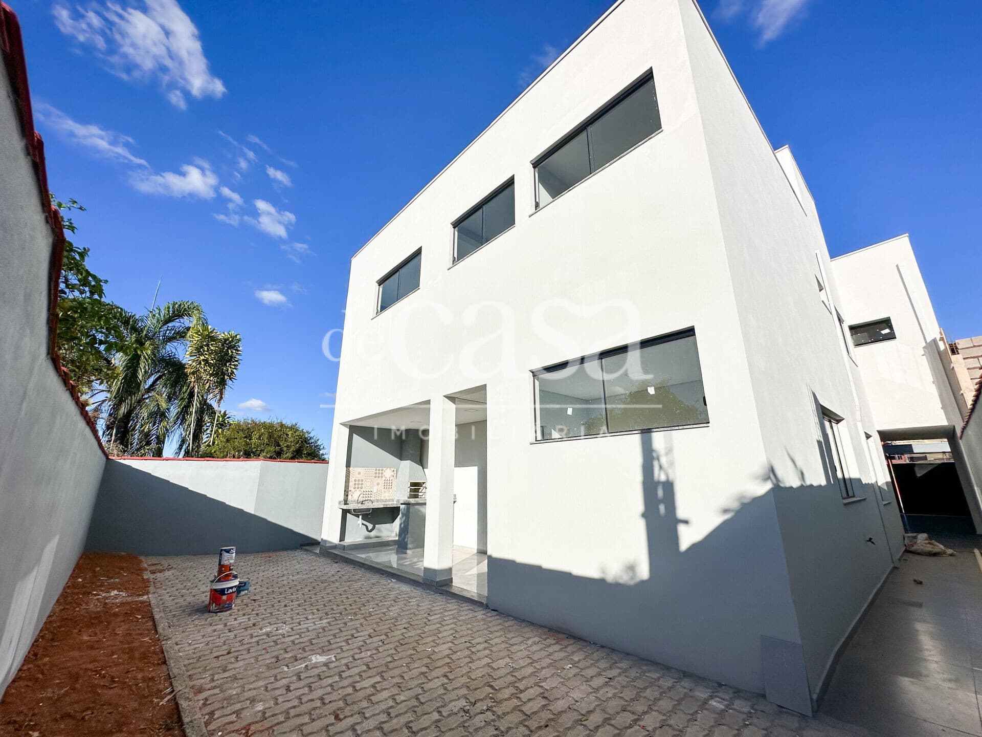 Apartamento no Vale do Sol com área externa