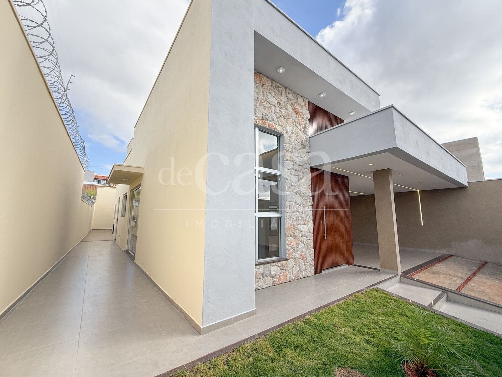 Casa Alto Padrão no Residencial Santana