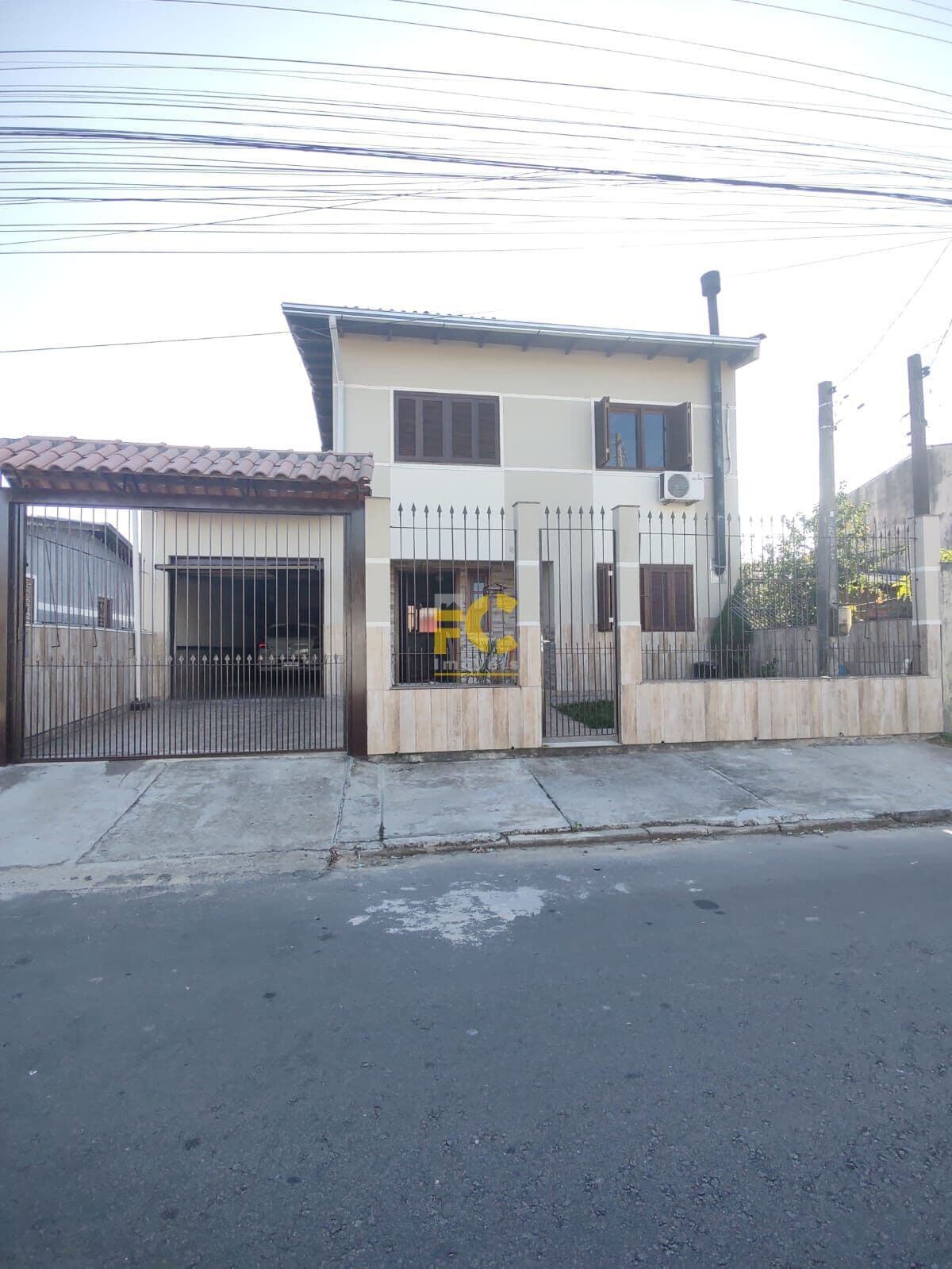 Casa Sobrado no bairro Parque da Matriz em Cachoeirinha/RS!