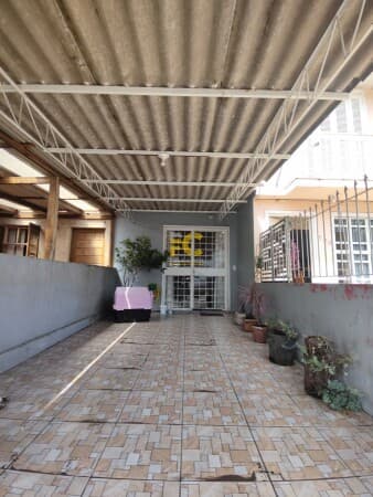 Casa Sobrado/casa no bairro Parque da Matriz em Cachoeirinha!