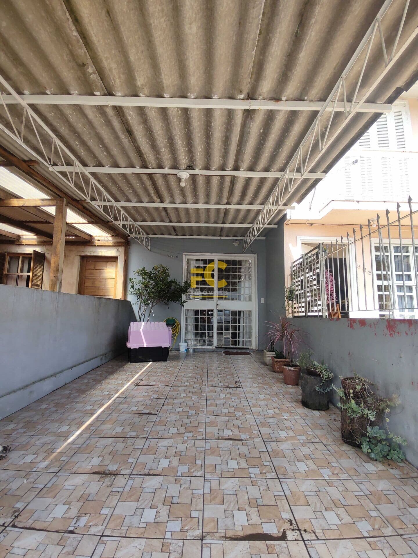 Casa Sobrado/casa no bairro Parque da Matriz em Cachoeirinha!