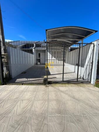 Casa Padrão no bairro Parque da Matriz em Cachoeirinha!