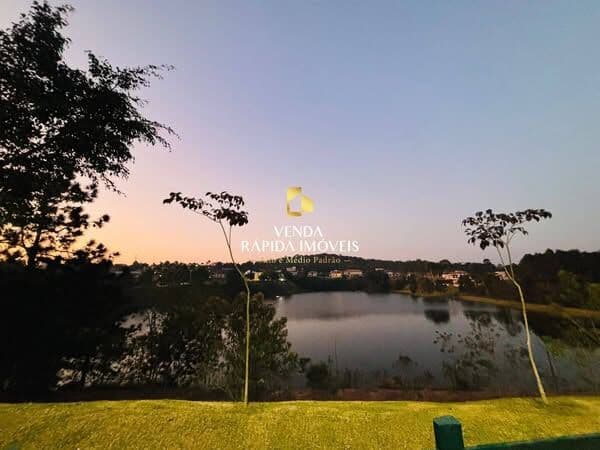 Terreno à venda no Cond. Morada dos Lagos em Barueri/SP