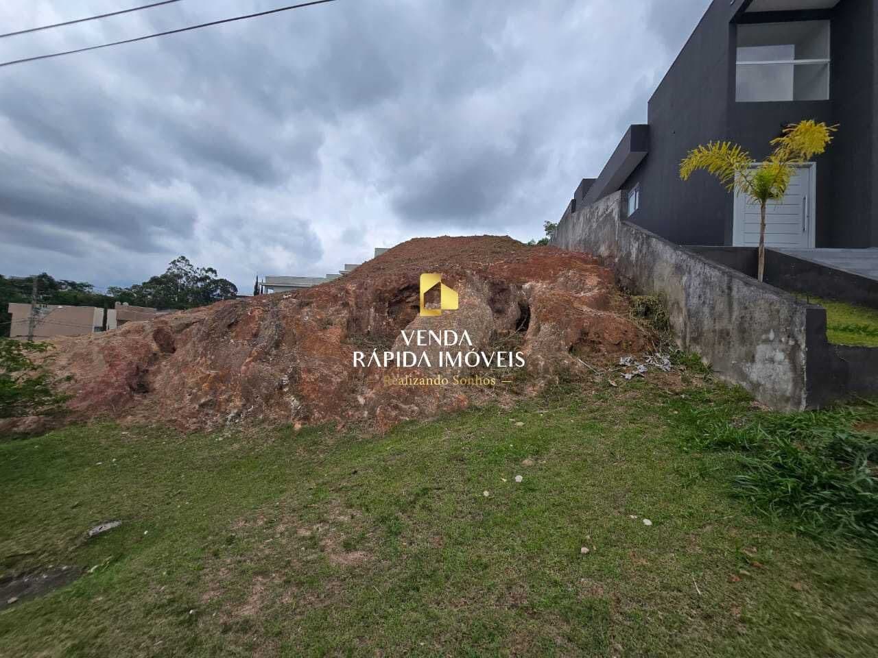 Terreno em Condomínio no Condomínio Laguna