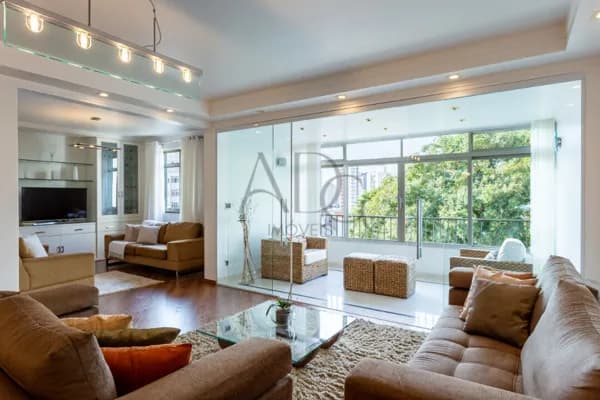 Apartamento com a maior sala da Paes de Barros a Venda, na Mooca.