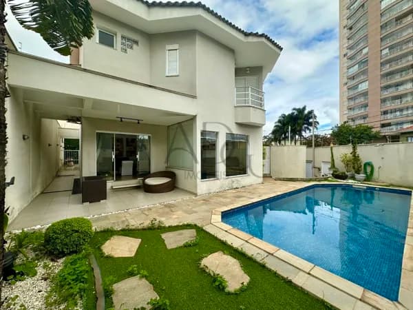 Sobrado em São Paulo - Jardim Avelino