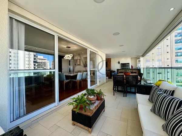 Apartamento Alto Padrão em Jardim Avelino, São Paulo/SP
