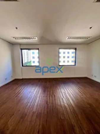 Sala Comercial - Times Square