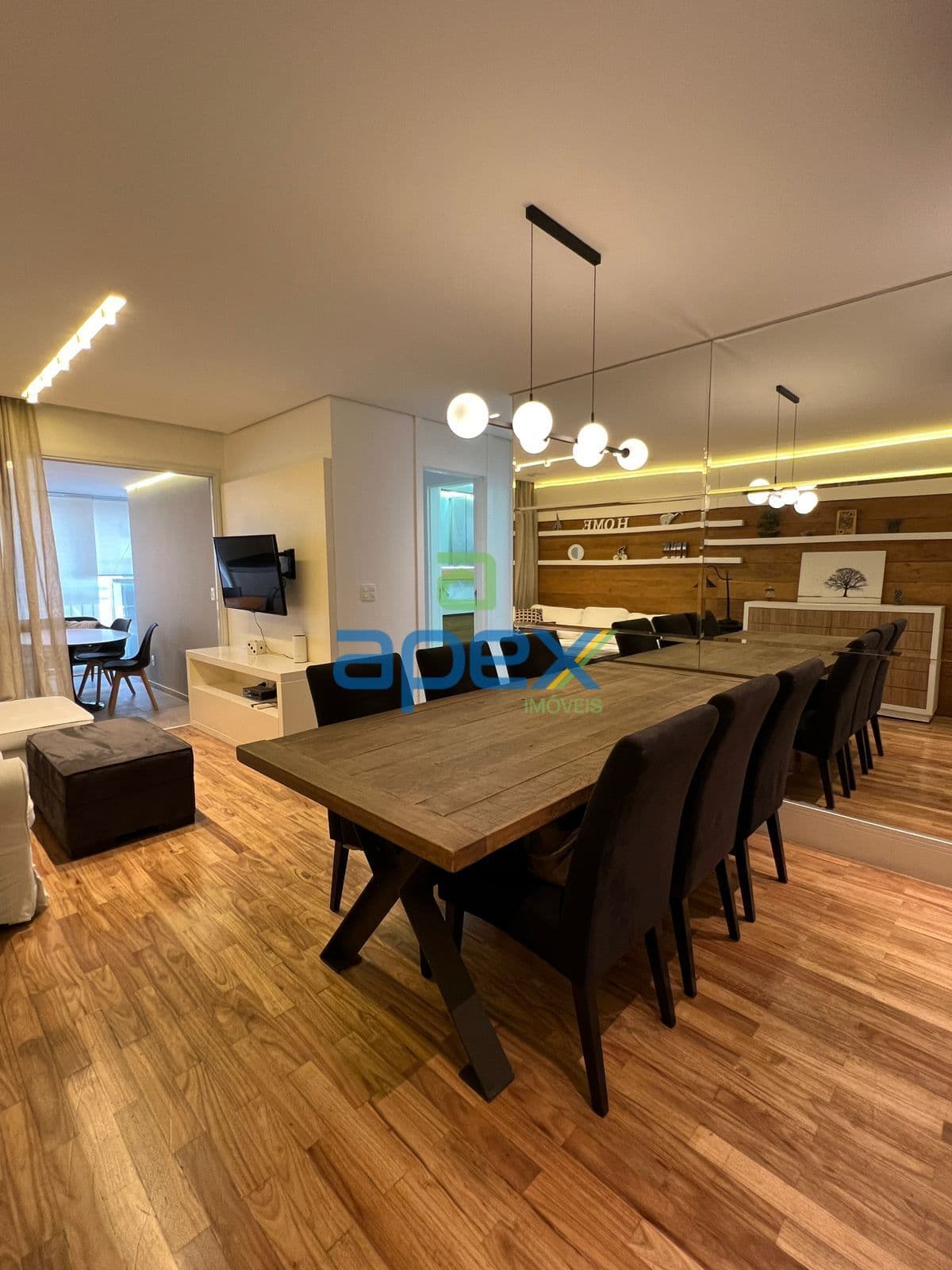 Apartamento mobiliado, alto padrão
