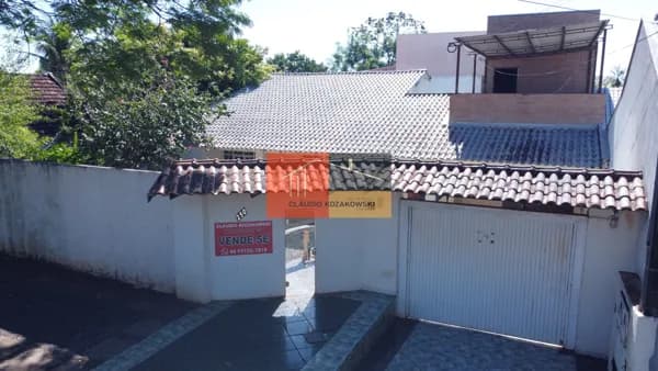Casa em Guaíra - Centro