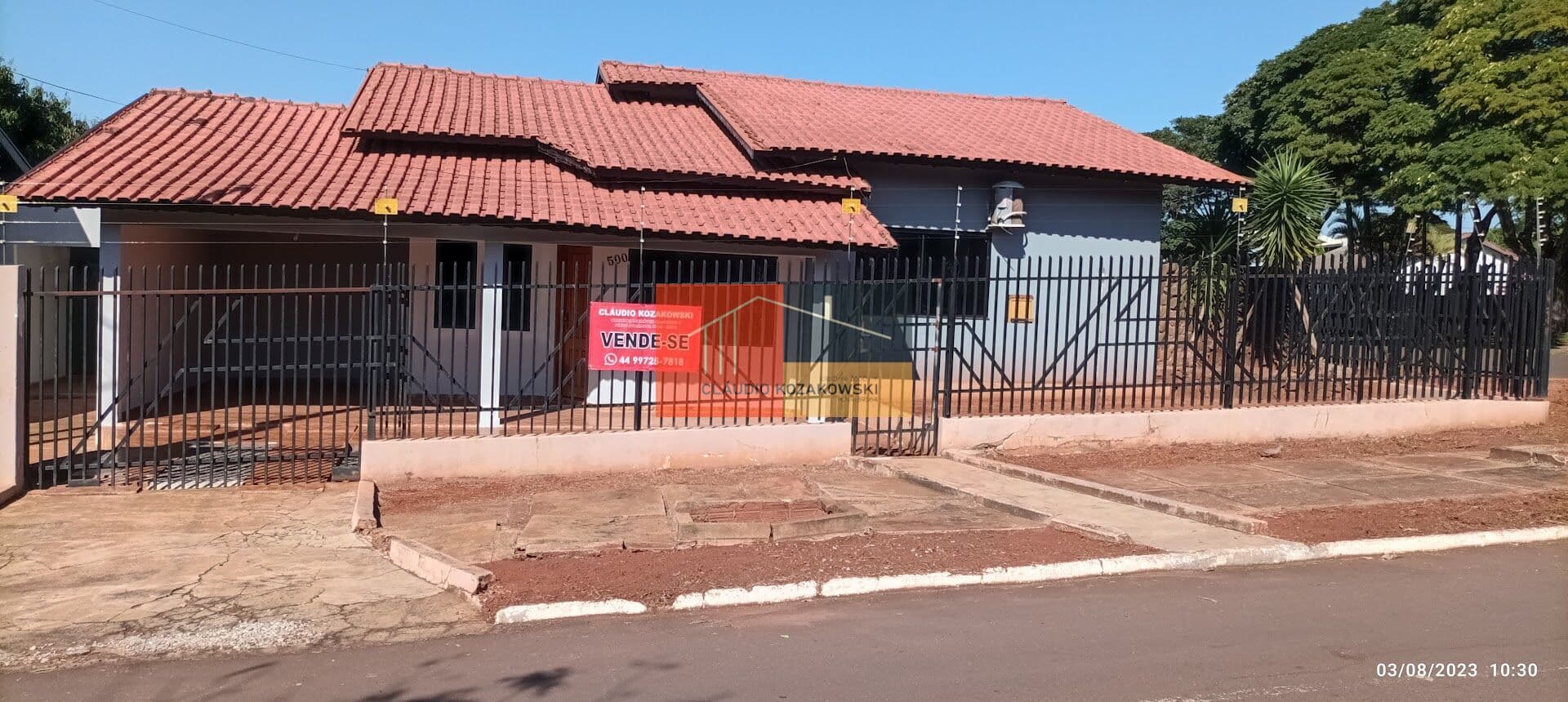 Casa em Terra Roxa - Centro