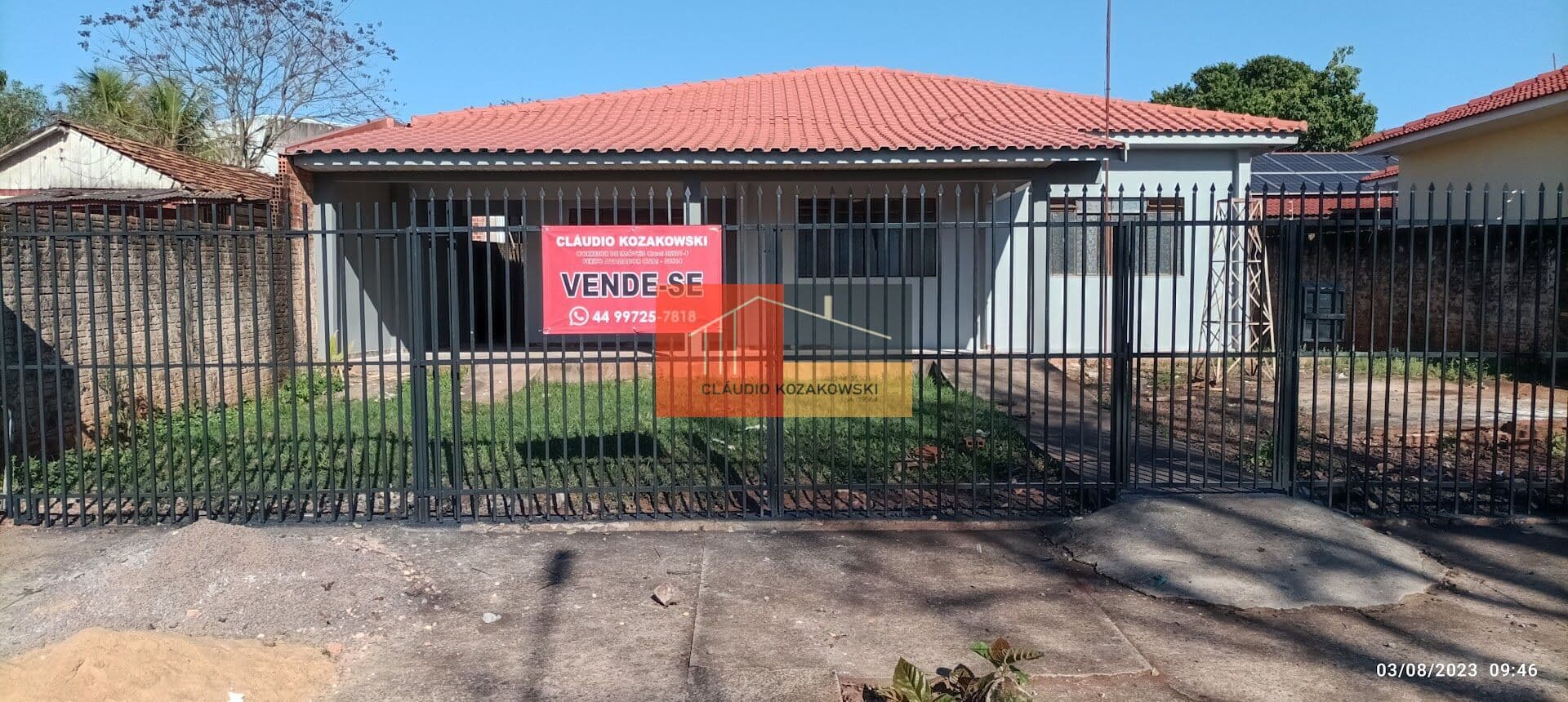 Casa em Terra Roxa - Centro
