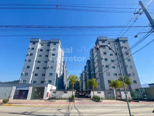 ACONCHEGANTE APARTAMENTO DE 2 DORMITÓRIOS