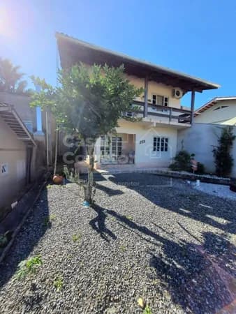 Casa em Brusque - Santa Terezinha