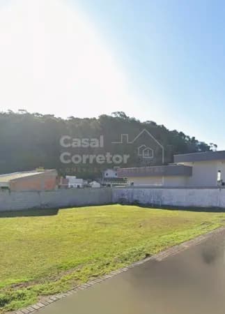 TERRENO EM CONDOMÍNIO