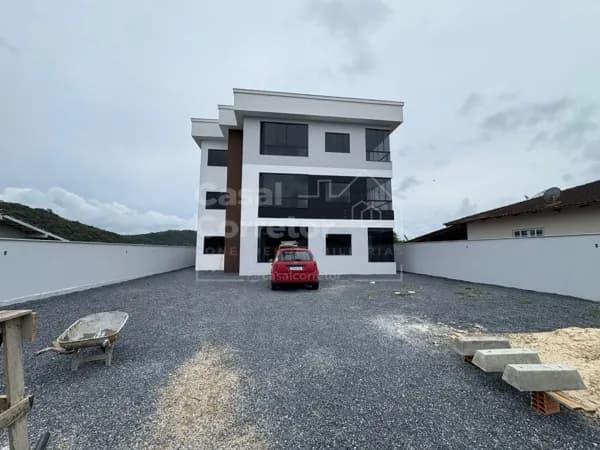 APARTAMENTO DE 2 DORMITÓRIOS