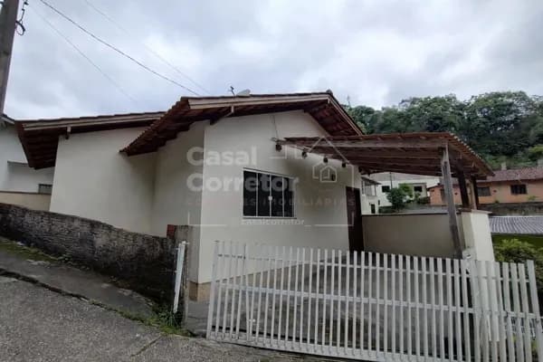 Casa em Brusque - Azambuja