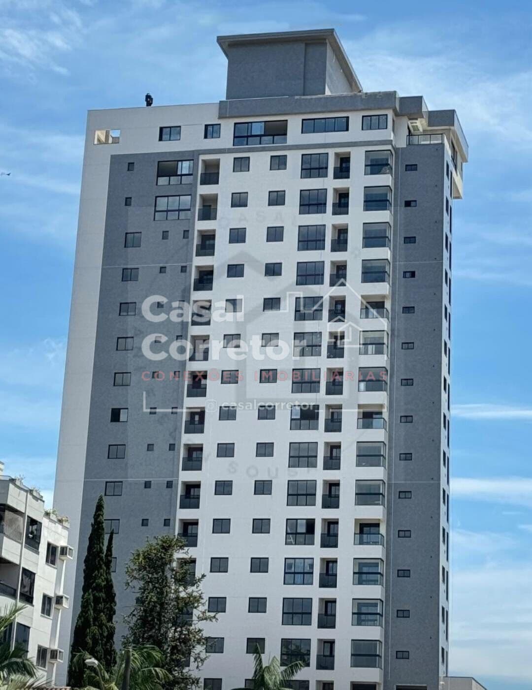 APARTAMENTO DE 160m² COM TRÊS DORMITÓRIOS SENDO UMA SUÍTE