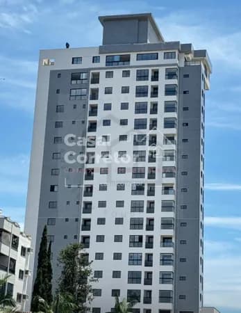 APARTAMENTO DE 160m² COM TRÊS DORMITÓRIOS SENDO UMA SUÍTE