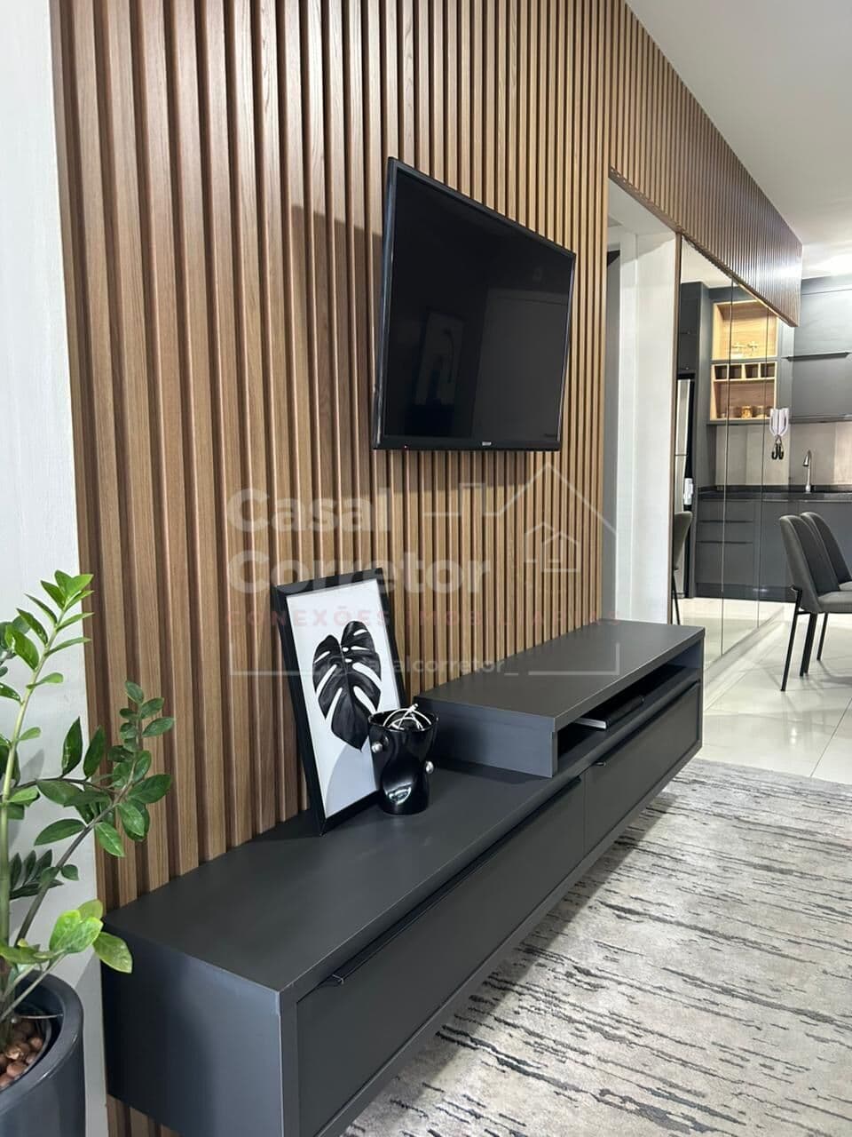 APARTAMENTO DE 2 DORMITÓRIOS MOBILIADO