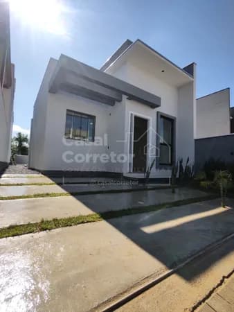 LINDA CASA TERRÉA DE 3 DORMITÓRIOS SENDO 1 SUÍTE