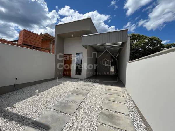 CASA BAIXA DE 2 DORMITÓRIOS