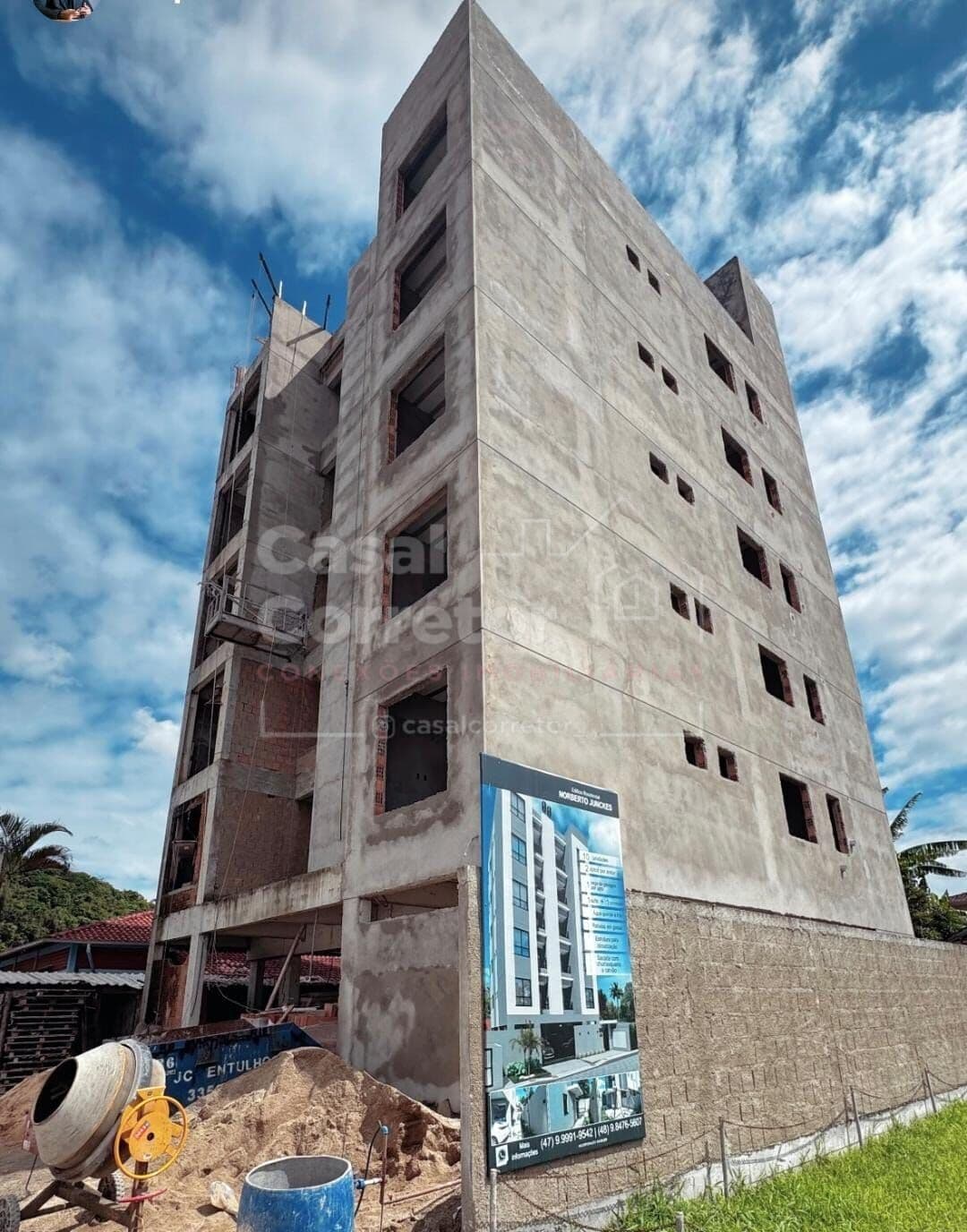 APARTAMENTO ACONCHEGANTE DE 2 DORMITÓRIOS SENDO 1 SUÍTE