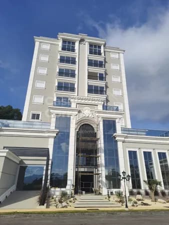 APARTAMENTO DE ALTO PADRÃO DE 242,15m² COM TRÊS SUÍTES