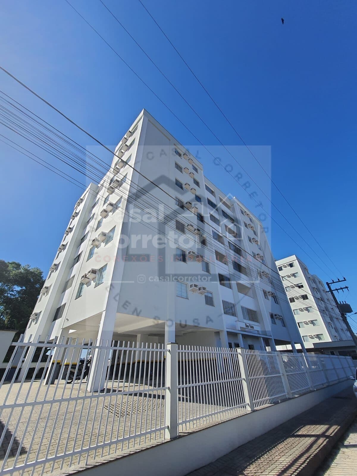 APARTAMENTO ACONCHEGANTE DE 2 DORMITÓRIOS