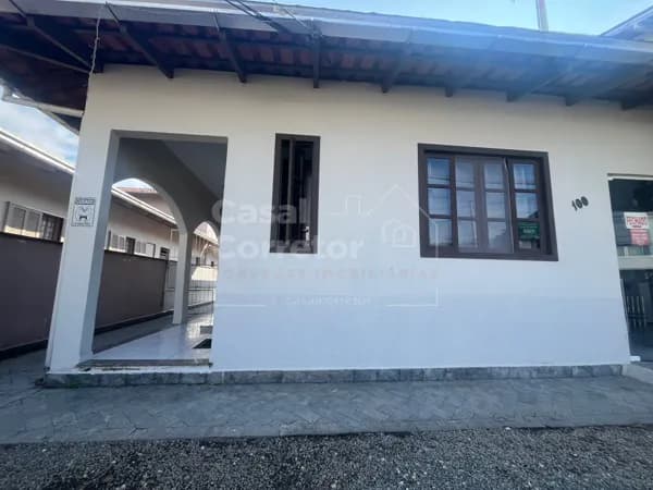 Casa em Brusque - Santa Terezinha