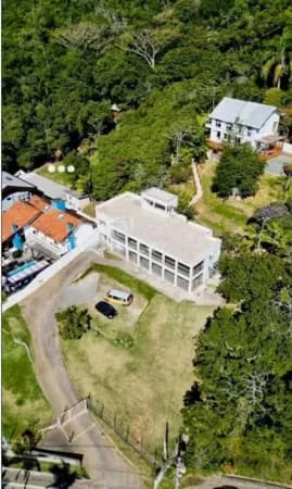 CASA FRENTE MAR NA PRAIA DE CABEÇUDAS