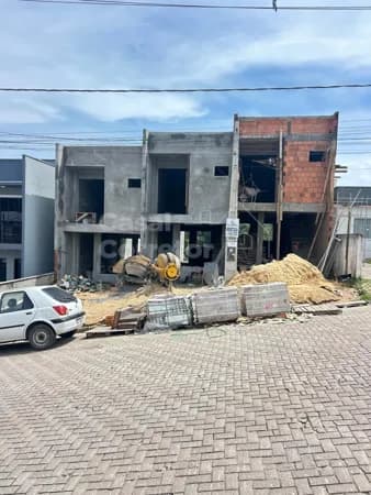 TRIPLEX DE 2 SUÍTES