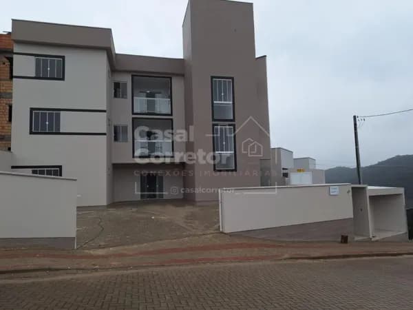 APARTAMENTO ACONCHEGANTE DE 3 DORMITÓRIOS SENDO 1 SUÍTE