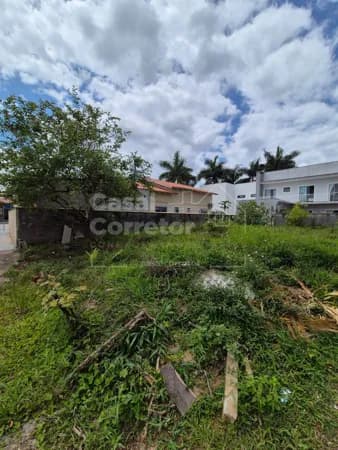 TERRENO DE 240m² COM PROJETO APROVADO