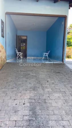LINDA CASA DE 3 DORMITÓRIOS SENDO 1 SUÍTE