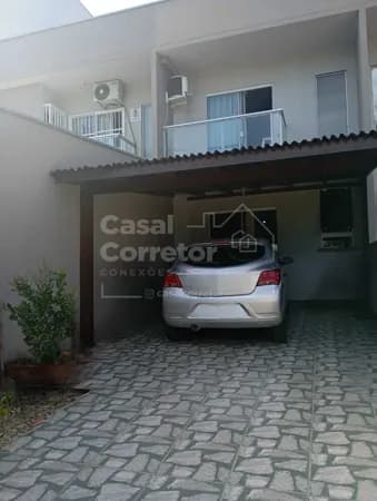 SOBRADO DE 2 QUARTOS NO LIMOEIRO