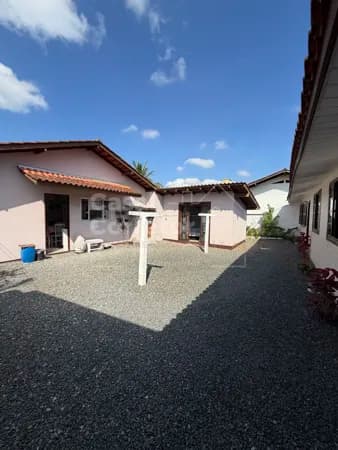 Casa em Brusque - Planalto