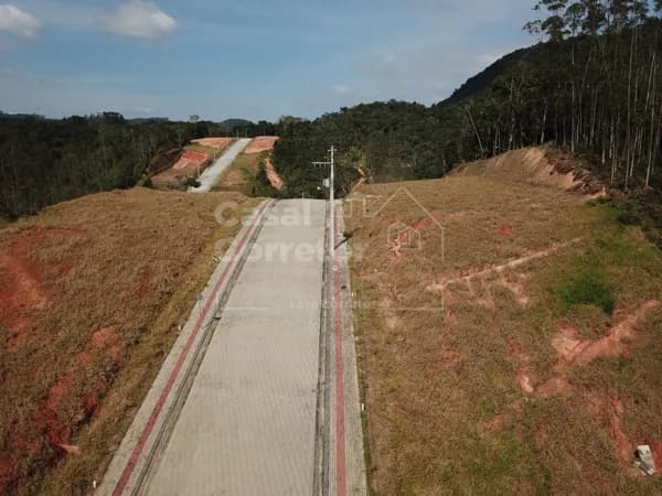 TERRENO EM LOTEAMENTO NO AIMORÉ DE 539,35m².