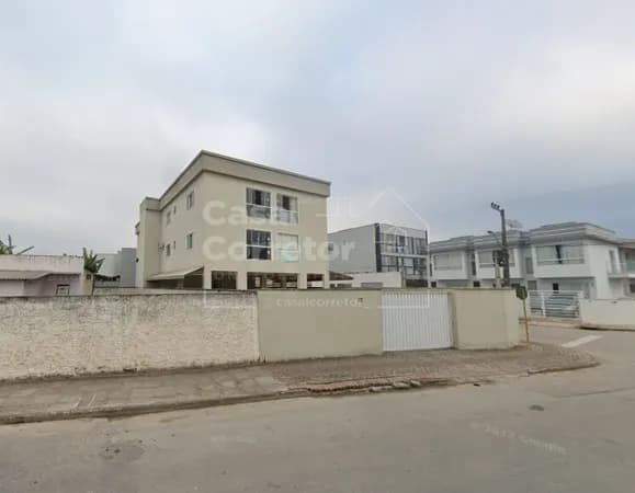 APARTAMENTO DE 61M² COM MÓVEIS SOB MEDIDA E 3 AR-CONDICIONADOS