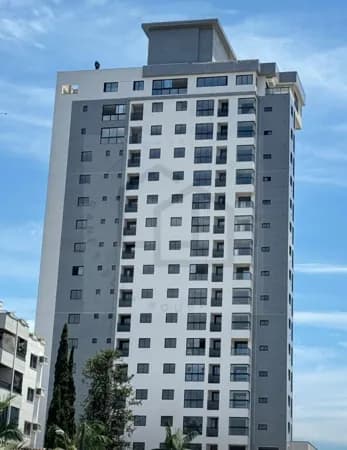 APARTAMENTO MOBILIADO COM ACABAMENTO DE ALTO PADRÃO