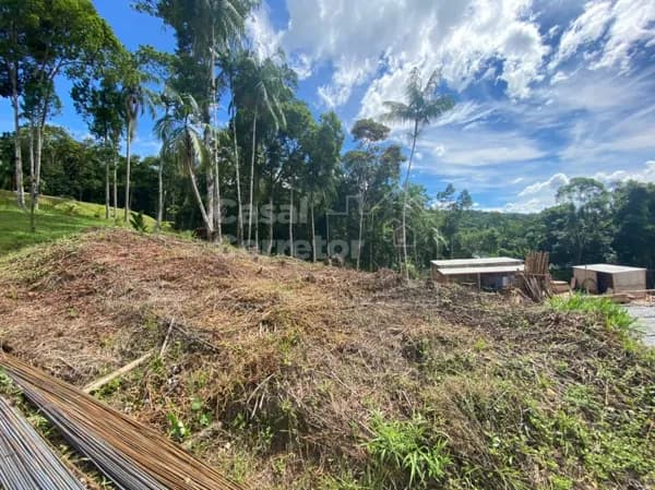 TERRENO EM ÓTIMA LOCALIZAÇÃO