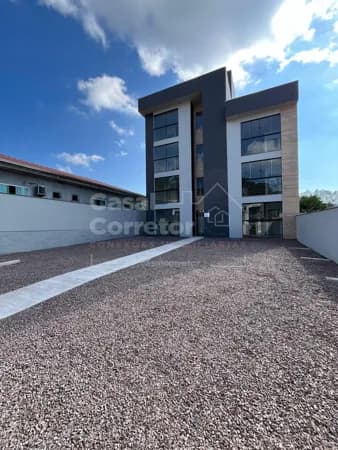 ACONCHEGANTE APARTAMENTO DE 2 DORMITÓRIOS